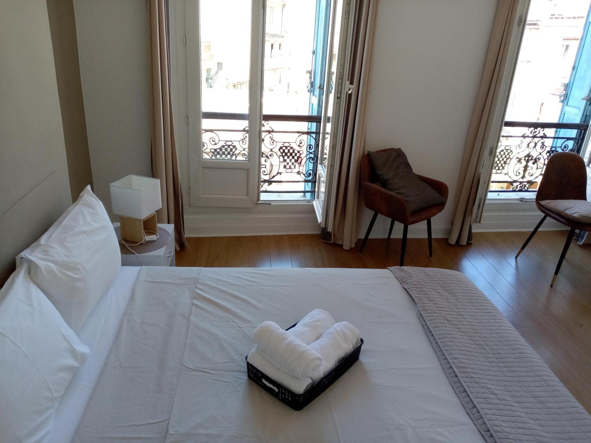 Quartier Le Plus Anime De Marseille "La Plaine Cours Julien "Chambre Avec Salle De Bain Wc Privee Integrees "Dans Appartement Екстер'єр фото